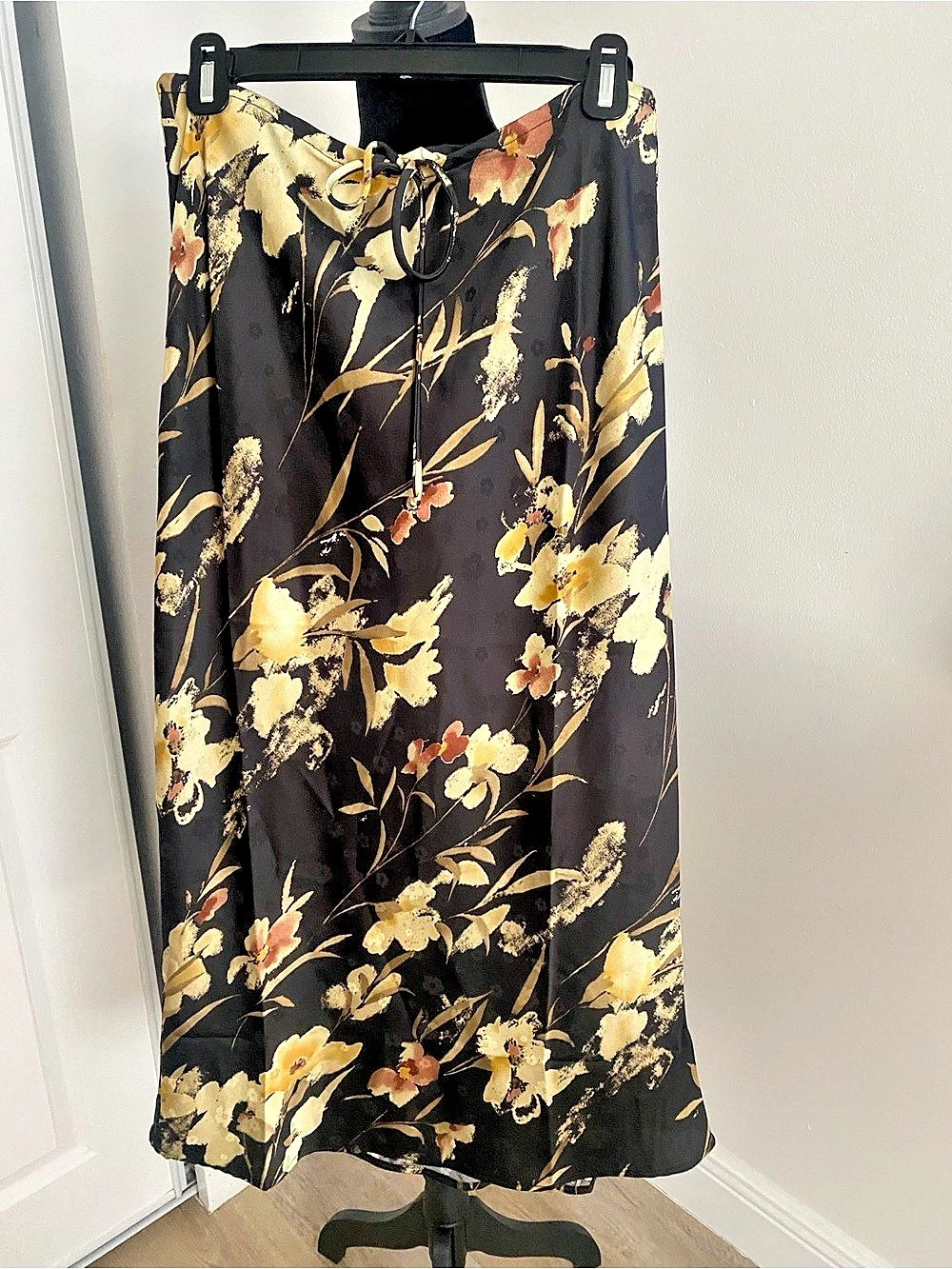 Floral Maxi Skirt in Black & Gold Like New